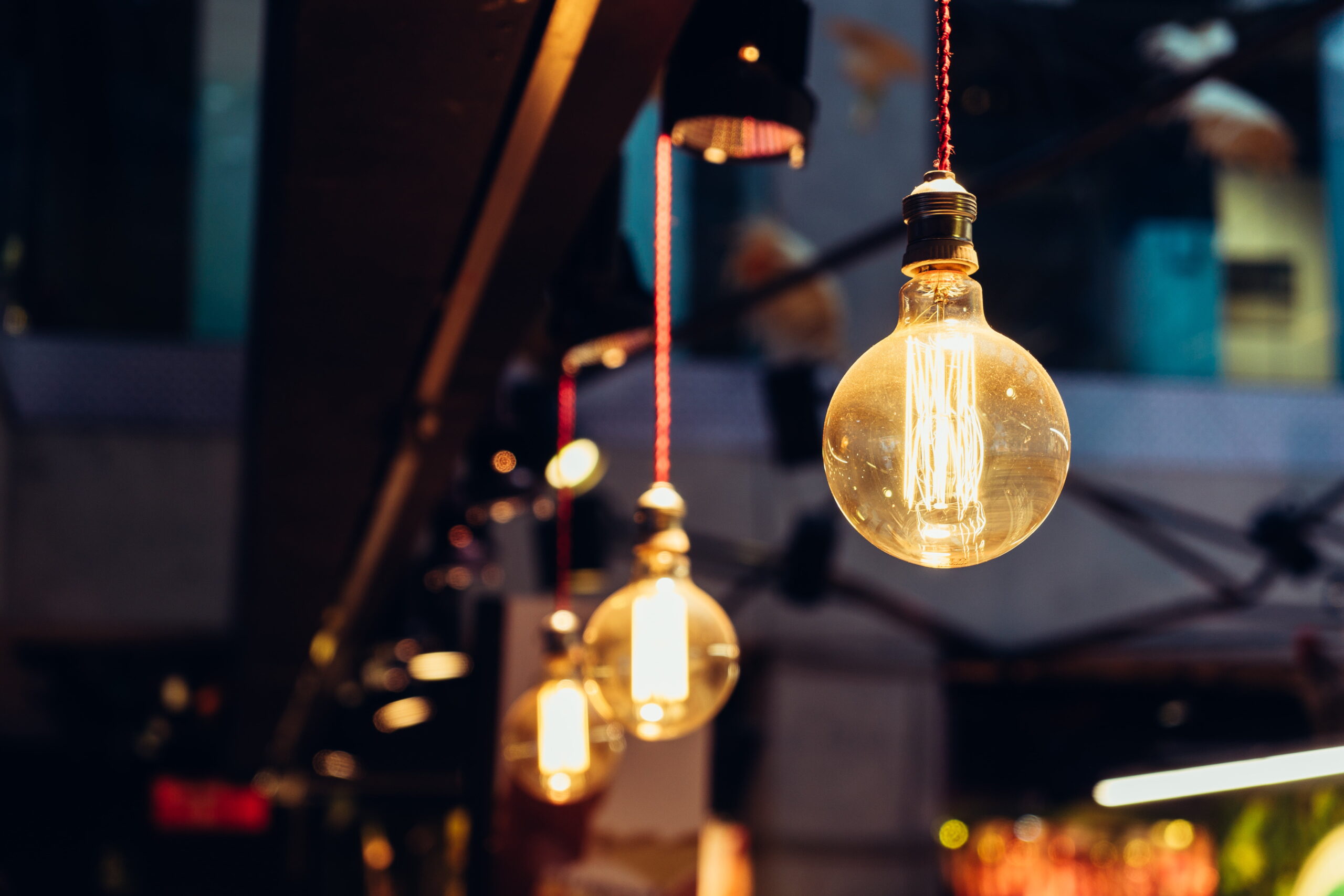 Energy Contract ending? We're outstanding 4 savings!
